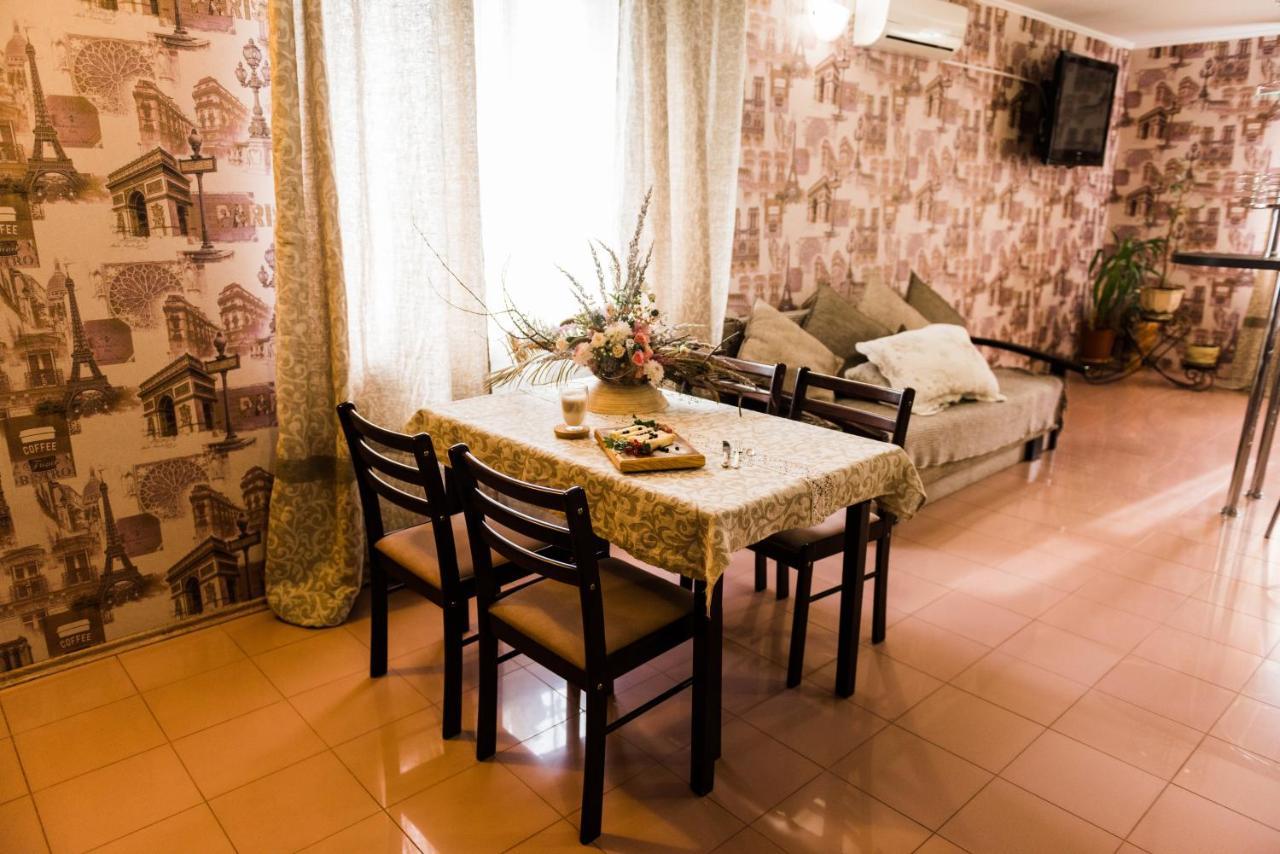 Golden Park Apartments Uman Ngoại thất bức ảnh