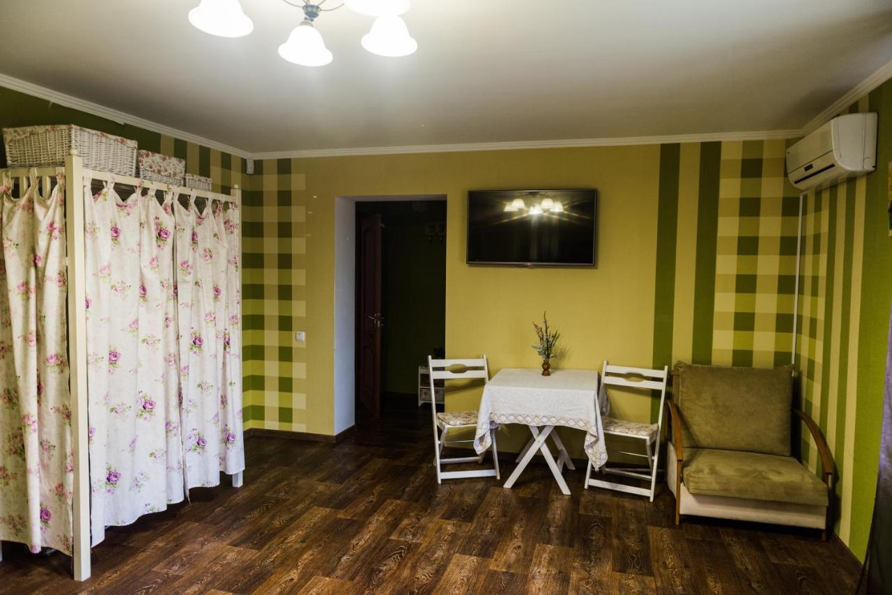 Golden Park Apartments Uman Ngoại thất bức ảnh