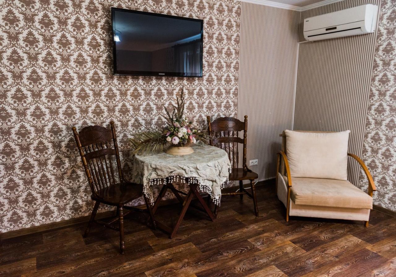 Golden Park Apartments Uman Ngoại thất bức ảnh