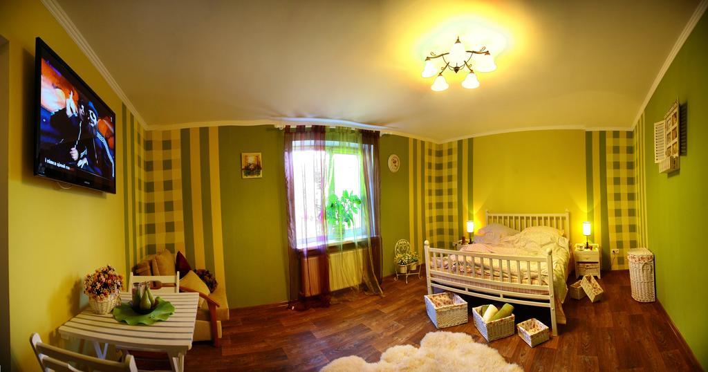 Golden Park Apartments Uman Ngoại thất bức ảnh