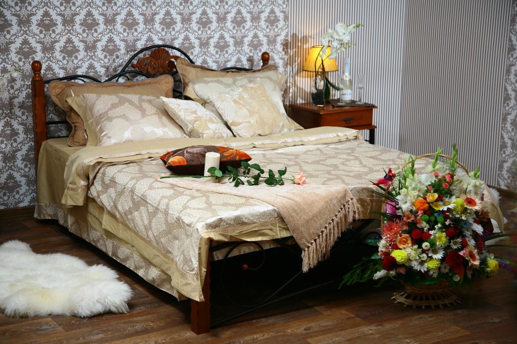 Golden Park Apartments Uman Ngoại thất bức ảnh